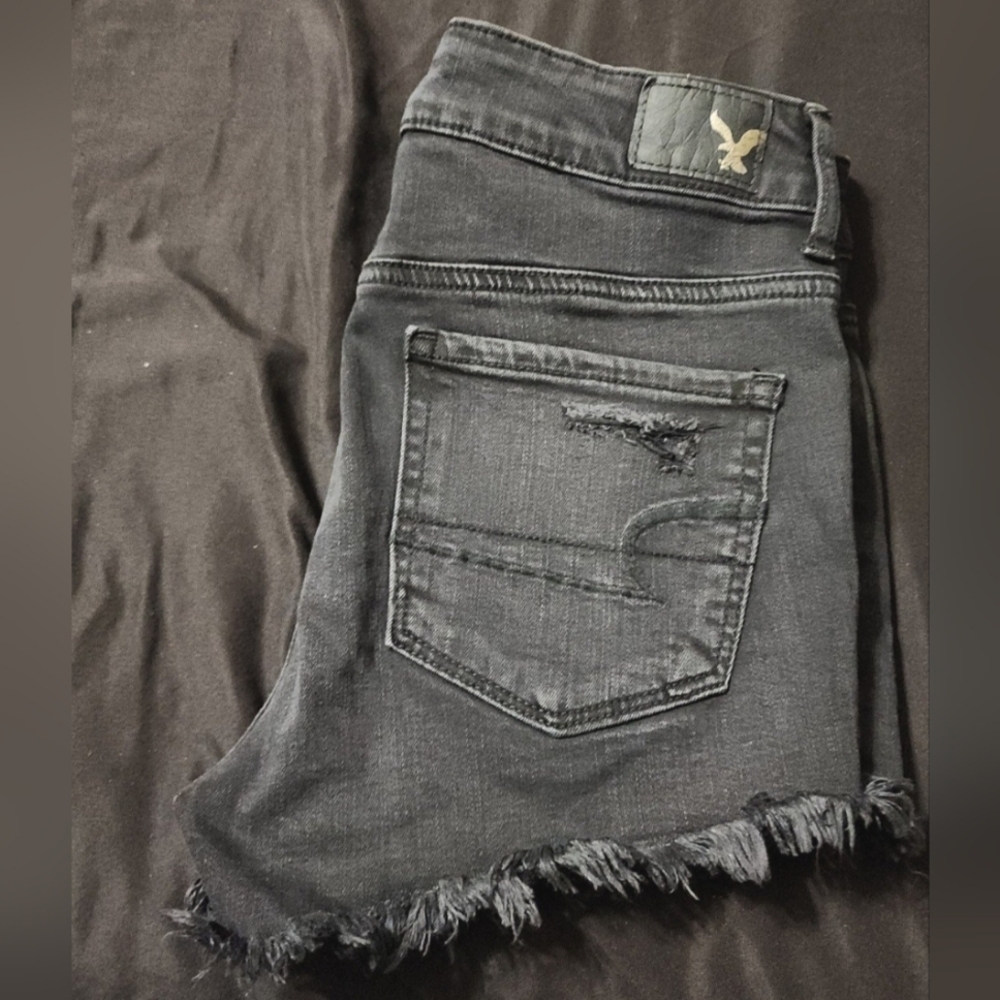 Shorts - Picture 2 of 4